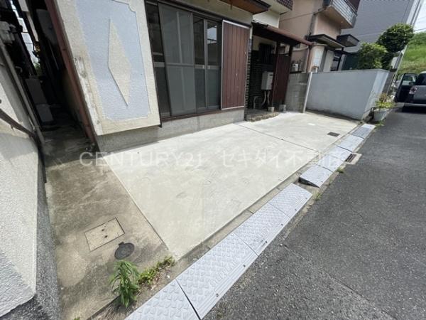 川北3丁目ガレージ付戸建