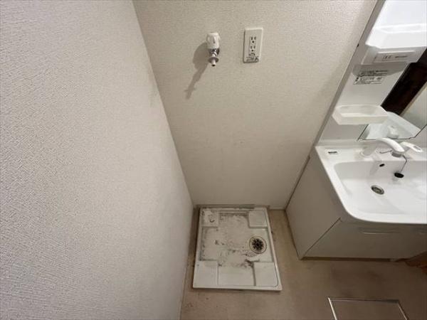 大阪市平野区長吉六反２丁目のアパート