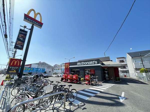 キャステージパーク　2番街(マクドナルド25号八尾店)
