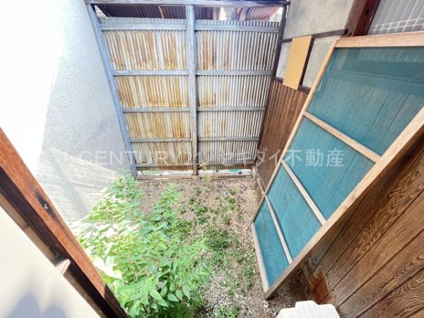 植松町５丁目貸家