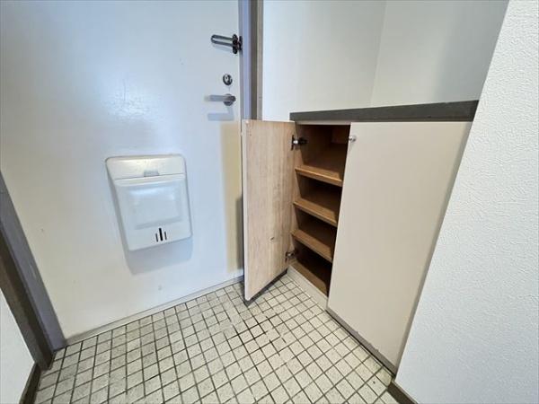 ドゥヴァンルパルク川村