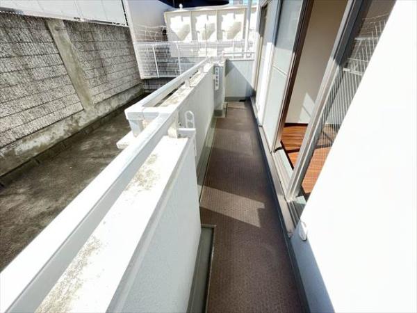ドゥヴァンルパルク川村