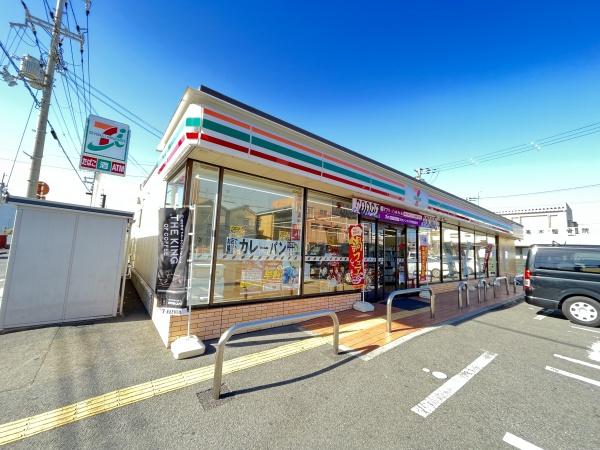 東大阪市衣摺３丁目のアパート(セブンイレブン　衣摺4丁目店)