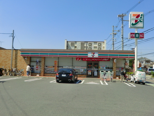 ビートル山本北A棟(セブンイレブン八尾小畑町店)