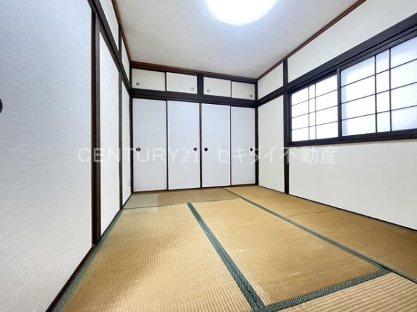 柏原市安堂町貸家