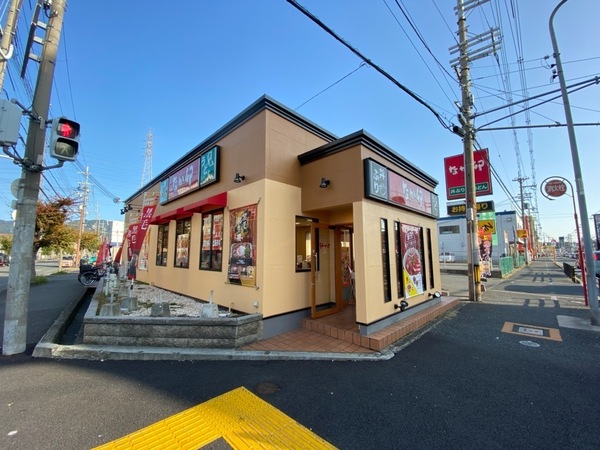クリーンハイツA(なか卯八尾店)