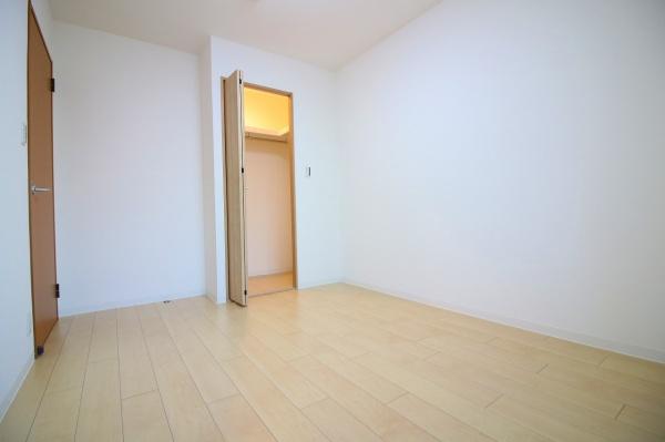 レックス八尾山本