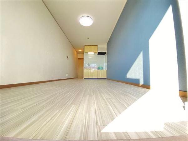 スクエアメゾン志紀
