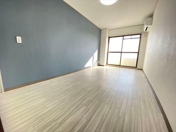 スクエアメゾン志紀