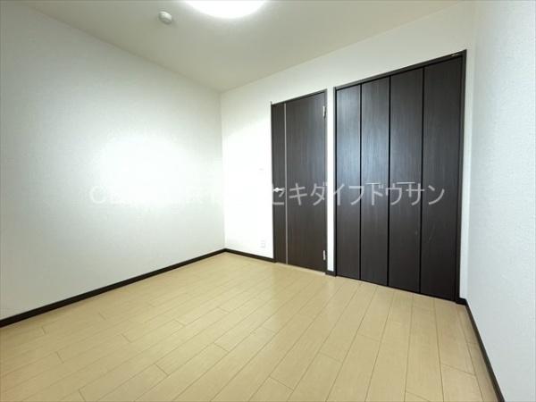 アクイラ