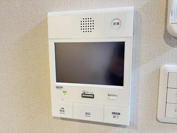 クローブトモイ