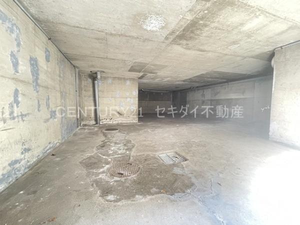 友井1丁目ガレージ付戸建