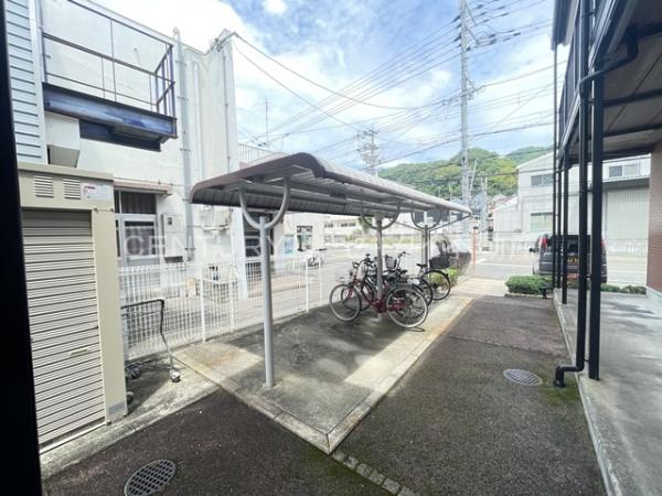 クロー・エイテルパーチ