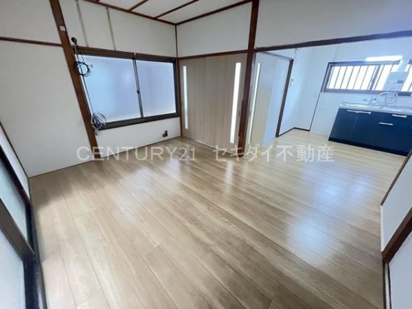 高安町北5丁目テラスハウス