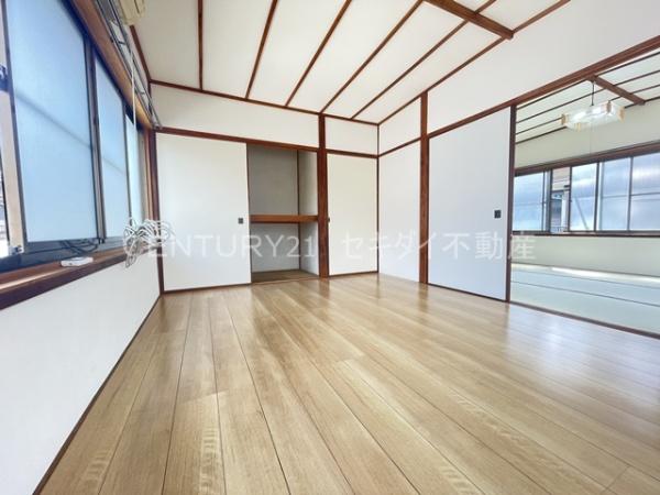 高安町北5丁目テラスハウス