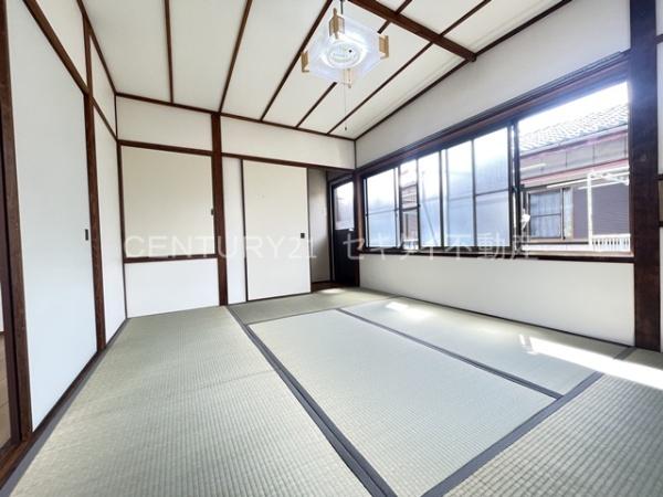 高安町北5丁目テラスハウス