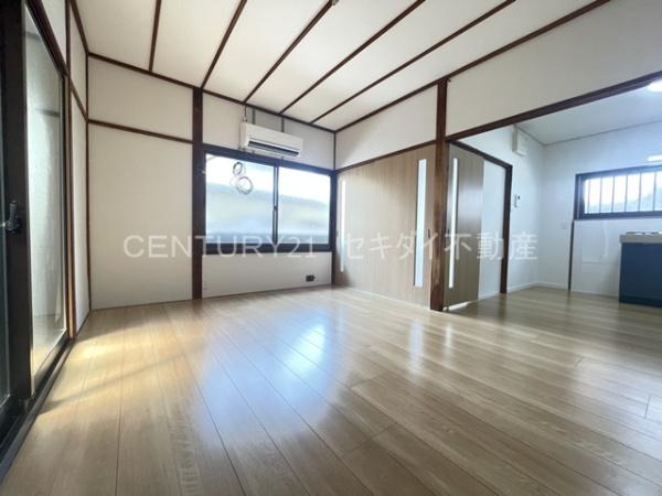 高安町北5丁目テラスハウス