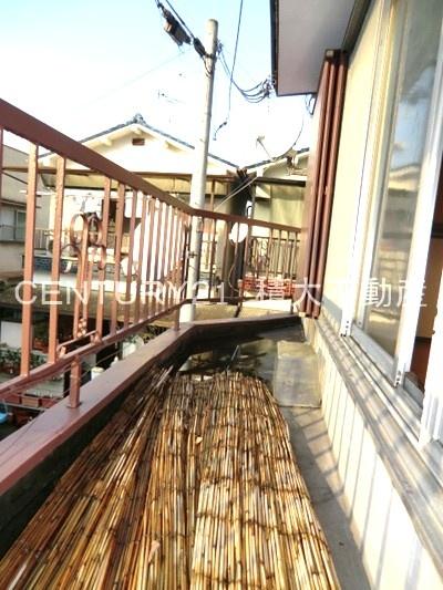久宝寺５丁目ガレージ付き戸建て