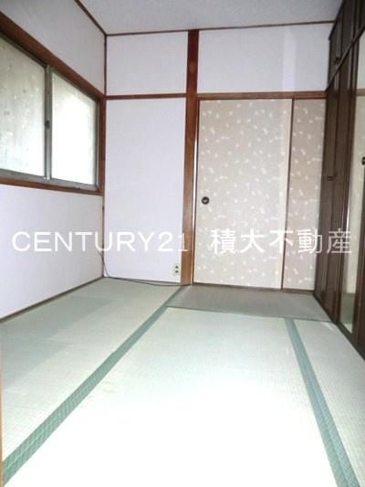 久宝寺５丁目ガレージ付き戸建て