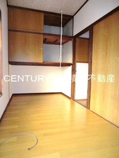 久宝寺５丁目ガレージ付き戸建て