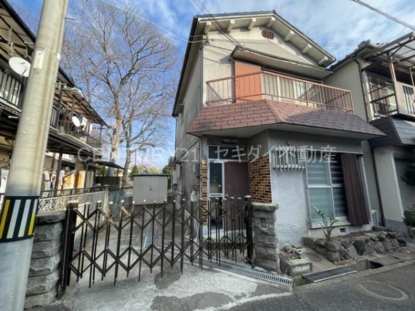 久宝寺5丁目ガレージ付き戸建て