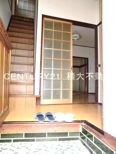 久宝寺５丁目ガレージ付き戸建て