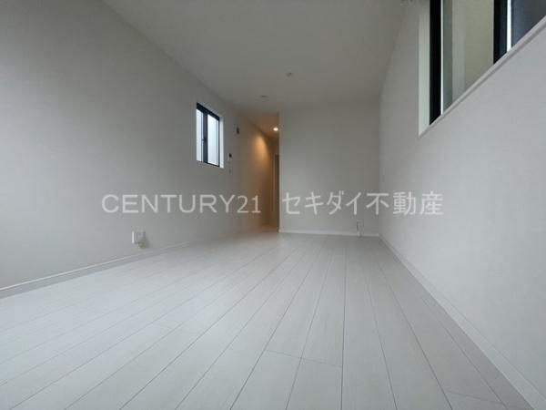 西山本町6丁目ガレージ付戸建