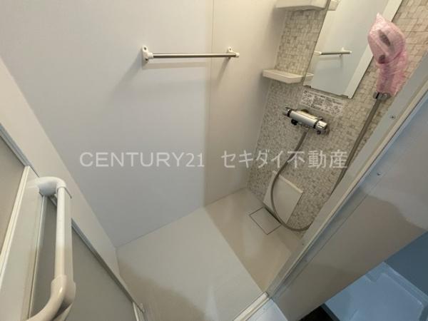 ロッヂi清州１丁目貸家
