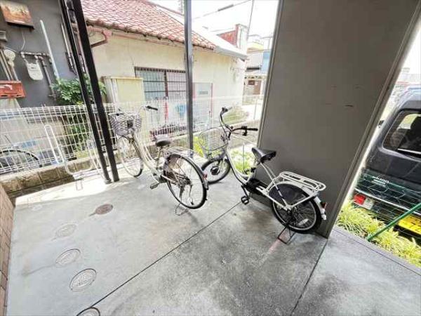 八尾市萱振町１丁目のアパート