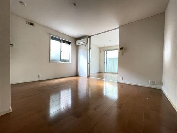 八尾市萱振町１丁目のアパート