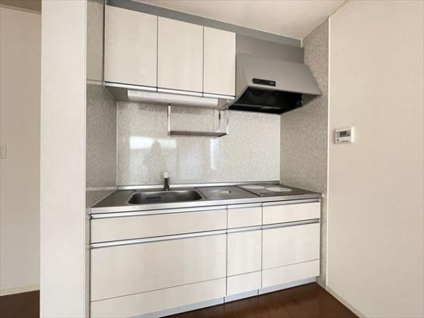 八尾市萱振町１丁目のアパート