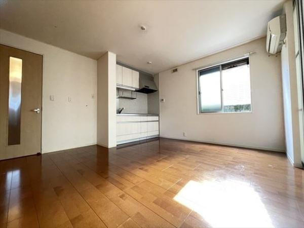 八尾市萱振町１丁目のアパート