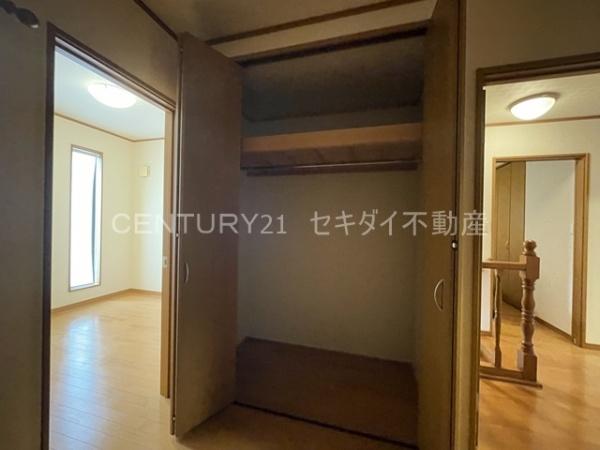 福万寺町南2丁目ガレージ付戸建て