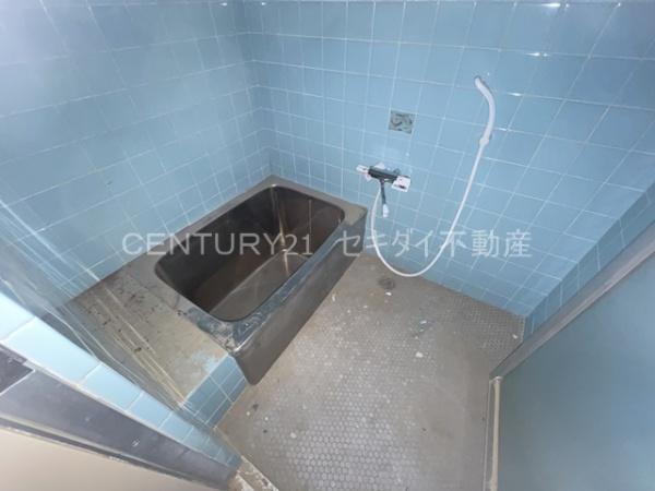安堂町貸家