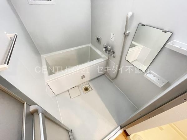 八尾市跡部本町2丁目のテラスハウス(バス)
