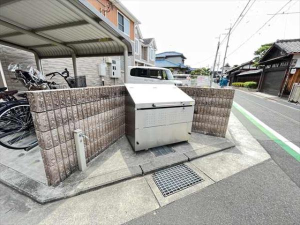メゾン静