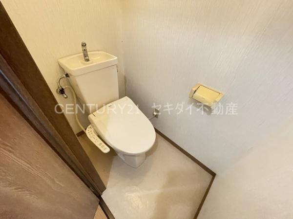 ツイン77