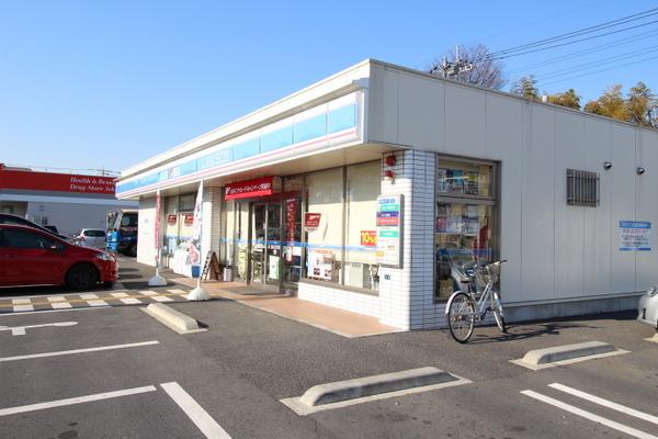 パークハイムわかば(ローソン鶴ヶ島若葉店)
