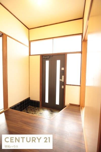 坂戸千代田貸家(玄関)