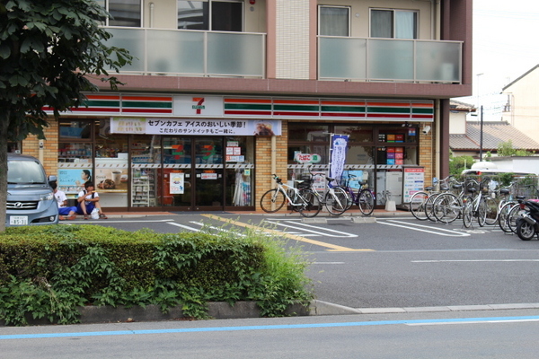 メゾン・イケ(ファミリーマート若葉駅店)