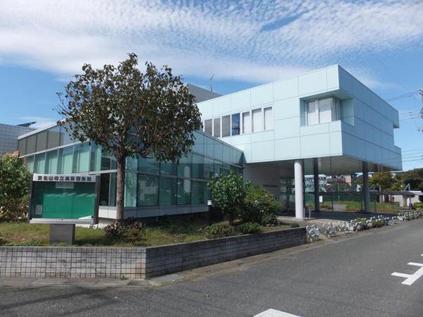 アーベイン元宿台(東松山市立高坂図書館)