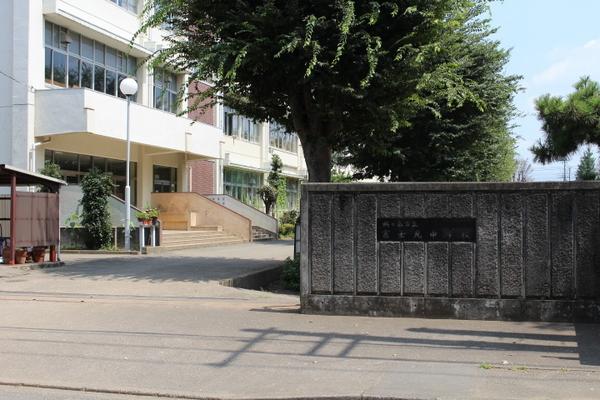 富士見小坂貸家(鶴ヶ島市立富士見中学校)
