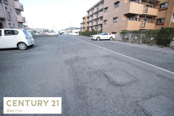 ヴェルディハイツ(駐車場)