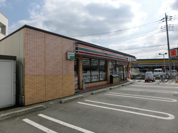 リブリ・霞ヶ関(セブンイレブン川越霞ケ関東1丁目店)