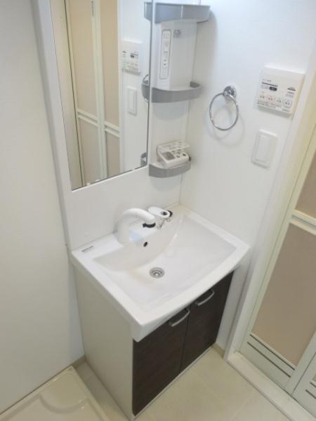 ディアレイシャス成増(洗面台・洗面所)