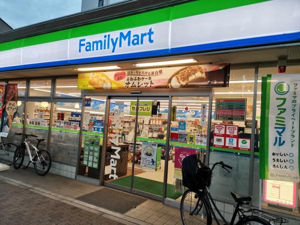 ディアレイシャス浅間町ステーションフロント(ファミリーマート浅間町駅前店)