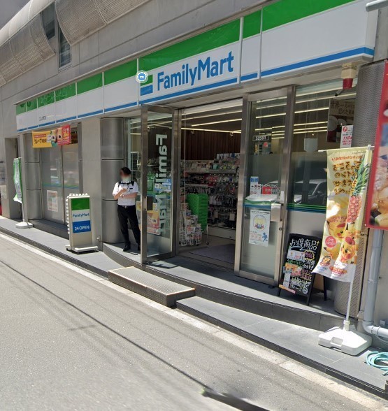 ローレルタワー御堂筋本町(ファミリーマートエル本町店)