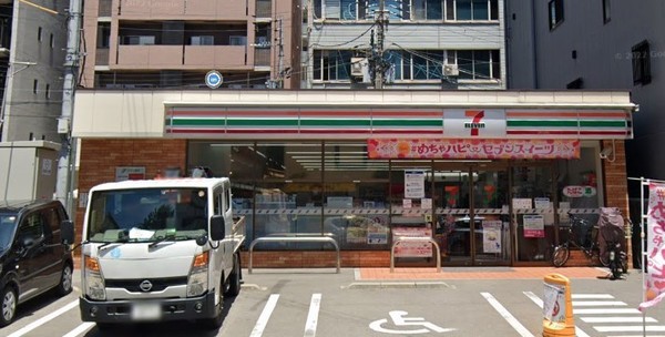リーガル靭公園北(セブンイレブン大阪京町堀1丁目店)
