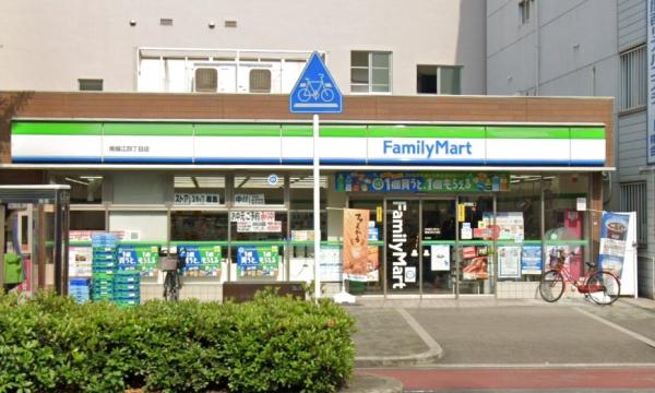 クリスタルグランツ北堀江(ファミリーマート南堀江四丁目店)