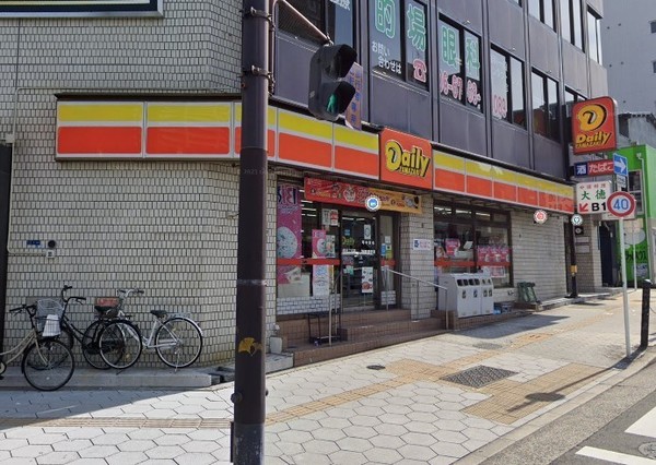 レオパレスフリージア(デイリーヤマザキ谷町6丁目店)